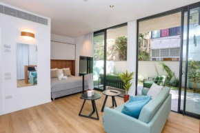 Luxury Garden Studio Apartment 3
